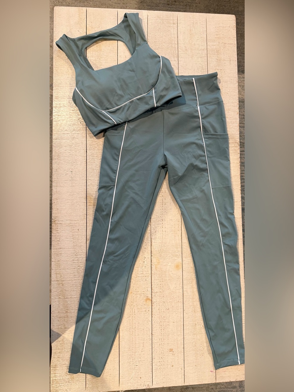 OTOS Green Piped Athletic Leggings & Sports Bra Set